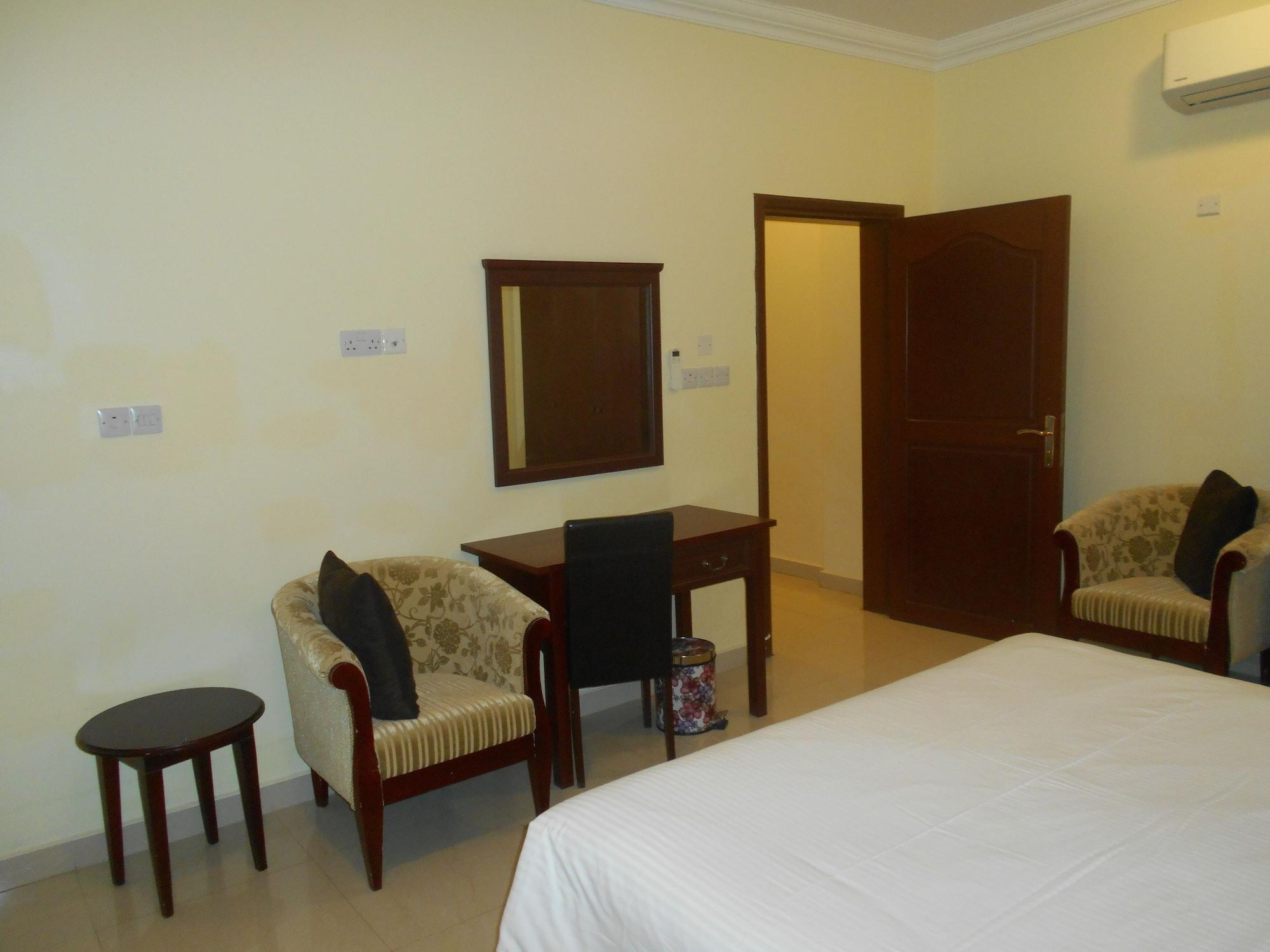 Nizwa Hotel Apartments Exteriör bild