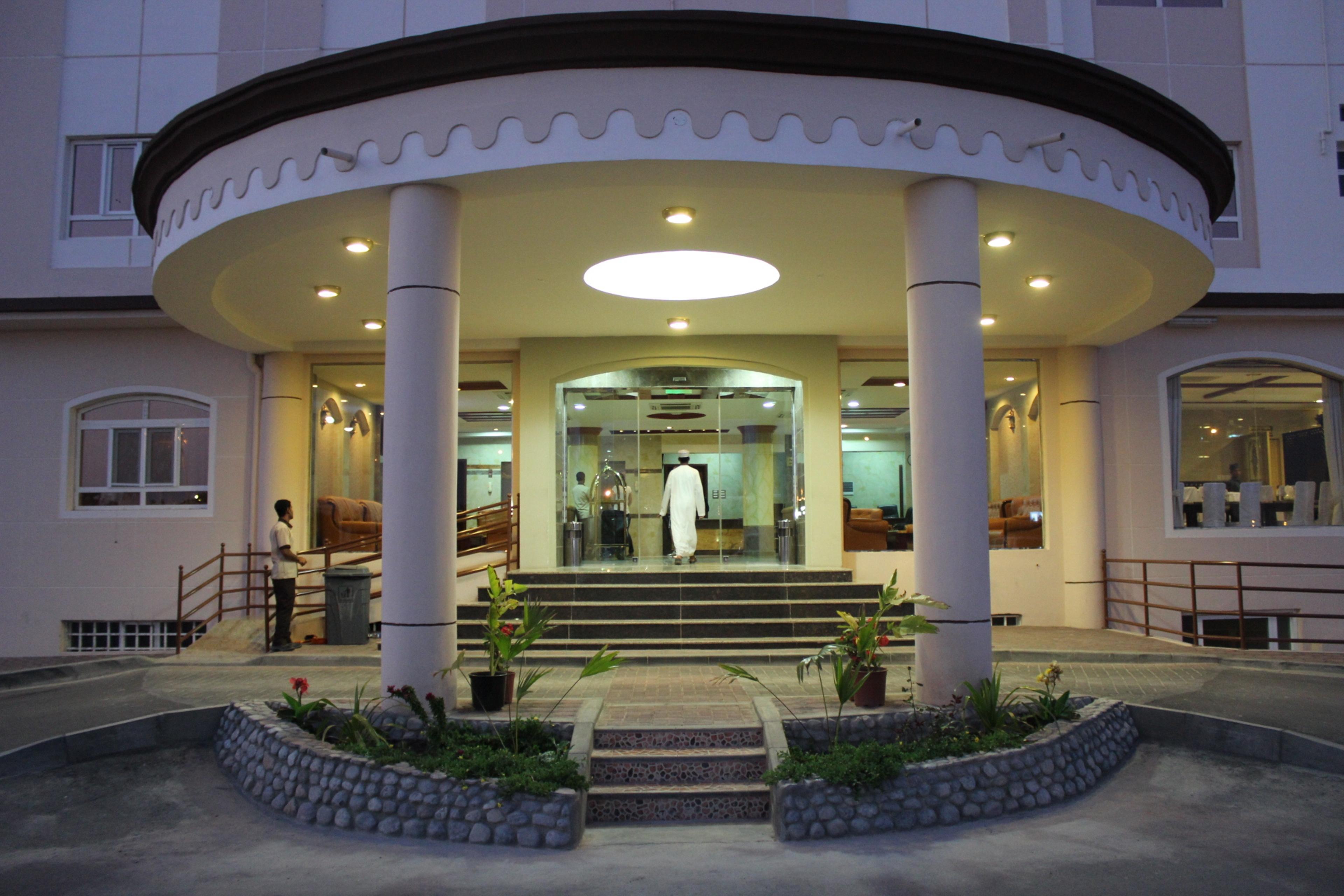 Nizwa Hotel Apartments Exteriör bild