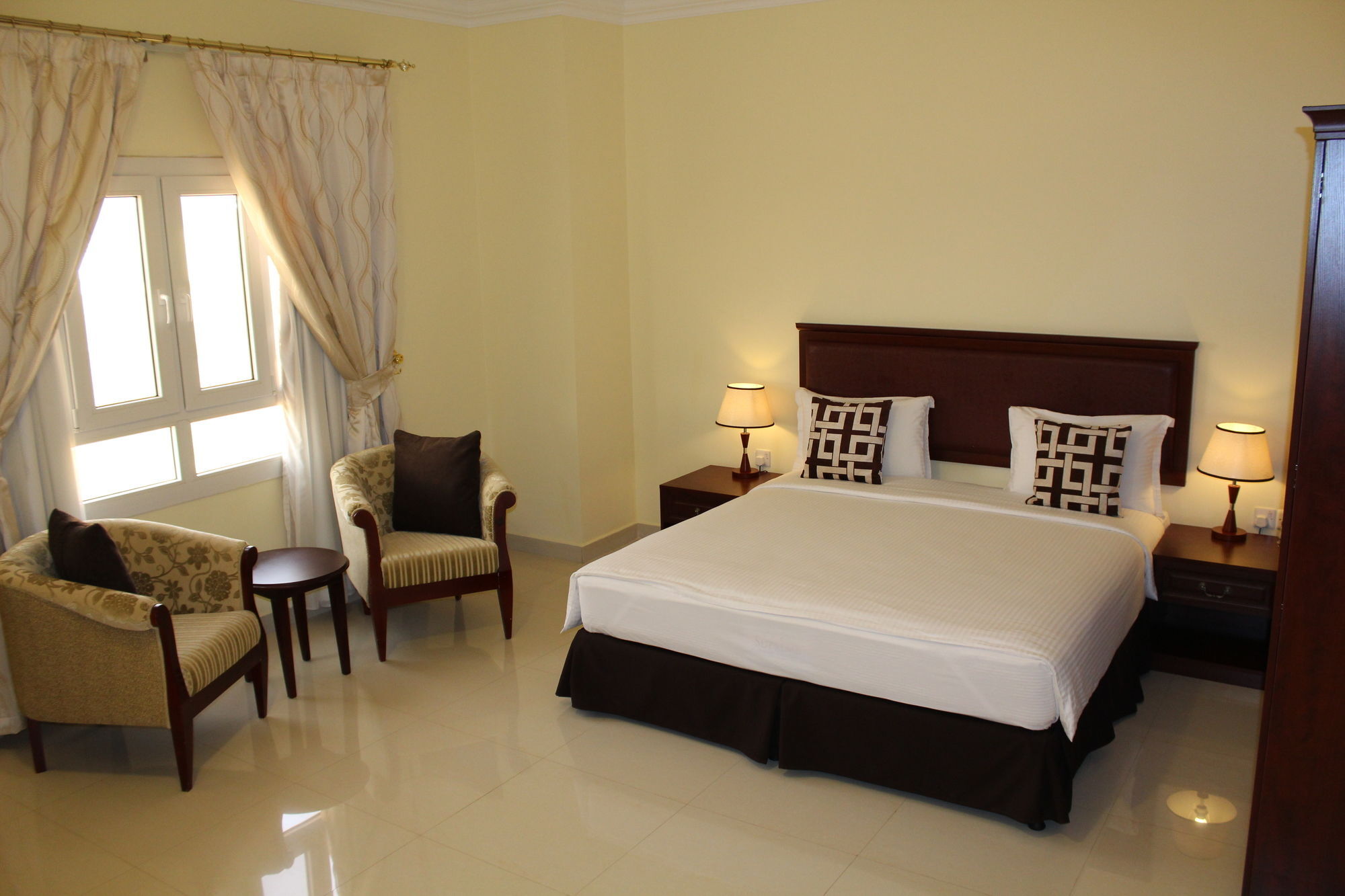 Nizwa Hotel Apartments Exteriör bild